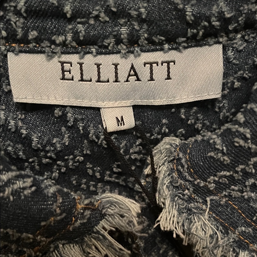 NWT Elliatt Cora Denim Day Dress with Belt. Sz M - Picture 4 of 7